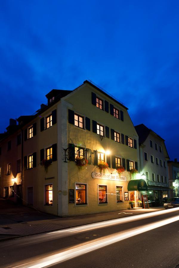Hotel-Gasthof Zur Sonne Pappenheim Bagian luar foto