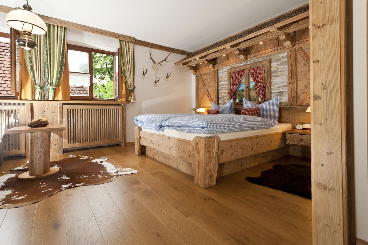 Hotel-Gasthof Zur Sonne Pappenheim Bagian luar foto