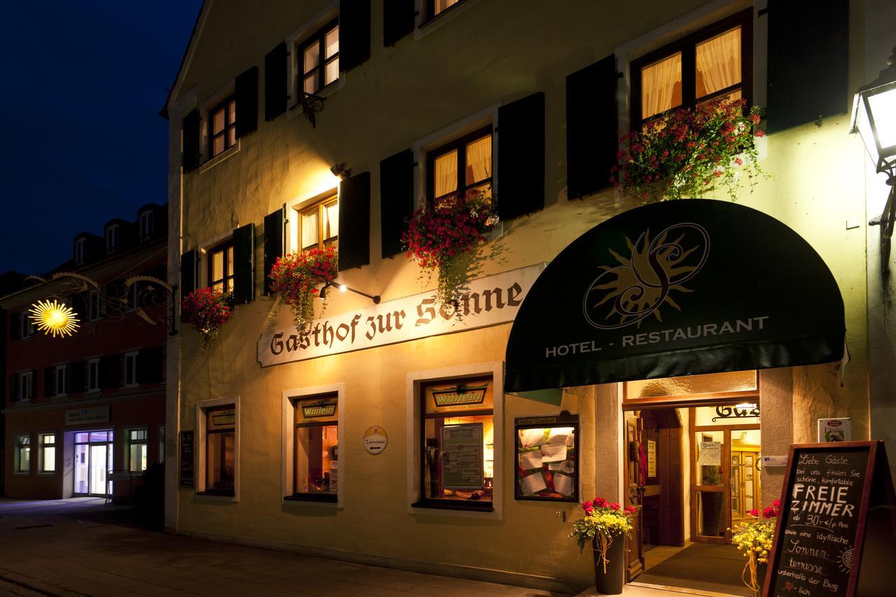Hotel-Gasthof Zur Sonne Pappenheim Bagian luar foto